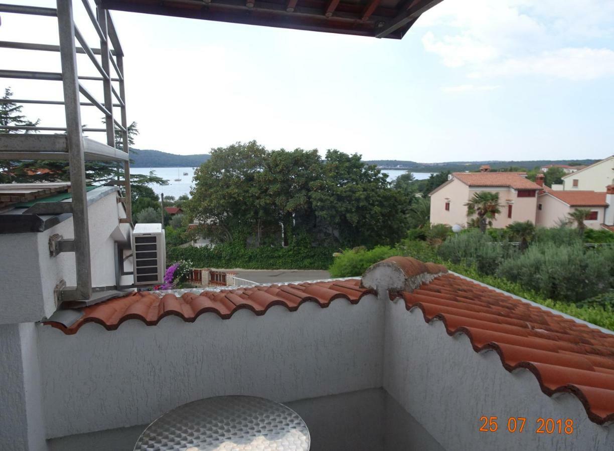 Casa Bianca Apartment เมดูลิน ภายนอก รูปภาพ